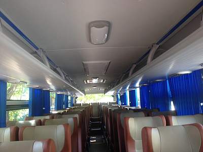 金龍大巴-旅游包車-豪華座椅 金龍大巴-旅游包車-豪華座椅